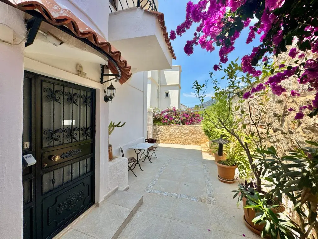 Property in Kisla